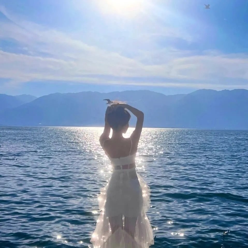 离婚后，陆总舔狗上身帮我提鞋